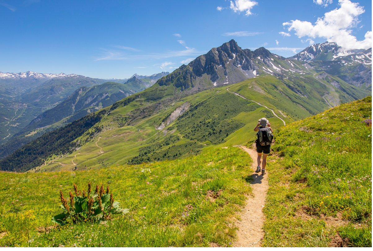 Sentier de randonnée vers Crève-Tête à Valmorel